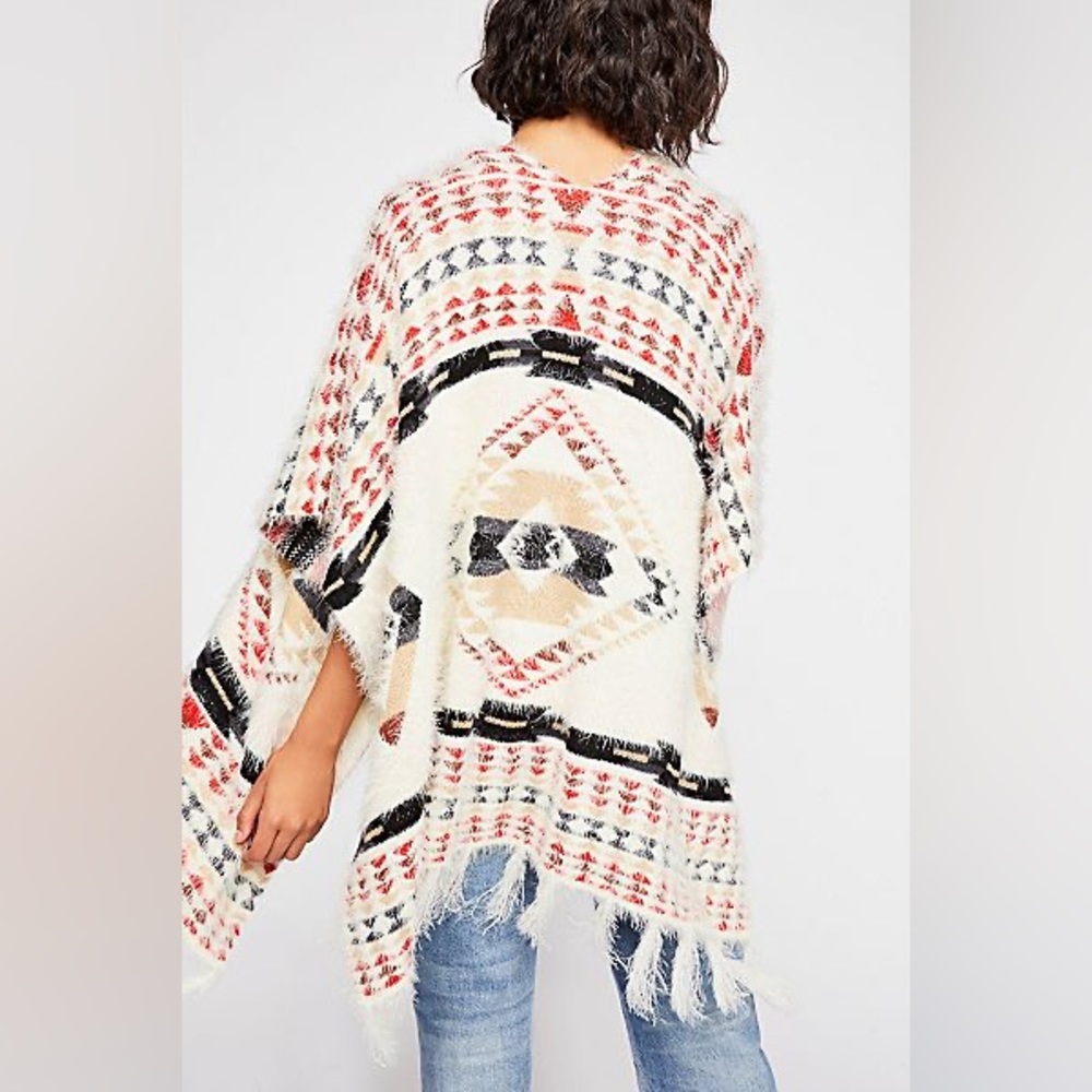 Free People Canyonland Fringe Kimono Southwestern Aztec Fuzzy Poncho One Size